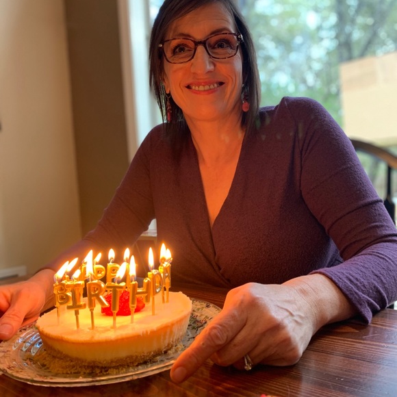 Meet your Posher, Lisa - Picture 4 of 7